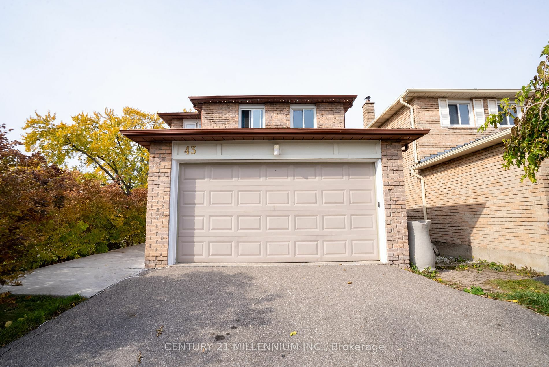 43 Dafoe Cres  Brampton ON L6Y 2L1 photo