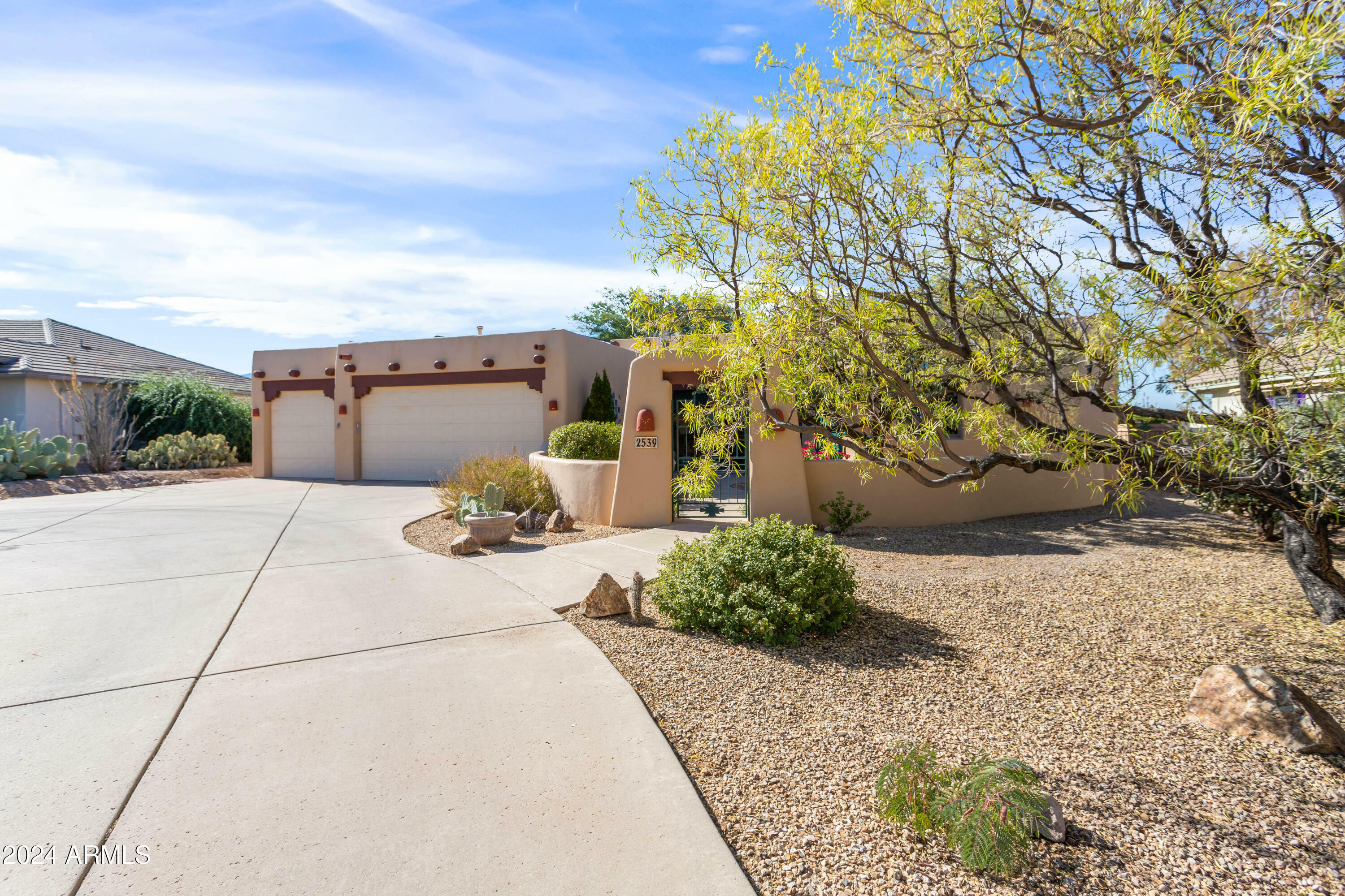 Property Photo:  2539 Panorama Court  AZ 85650 