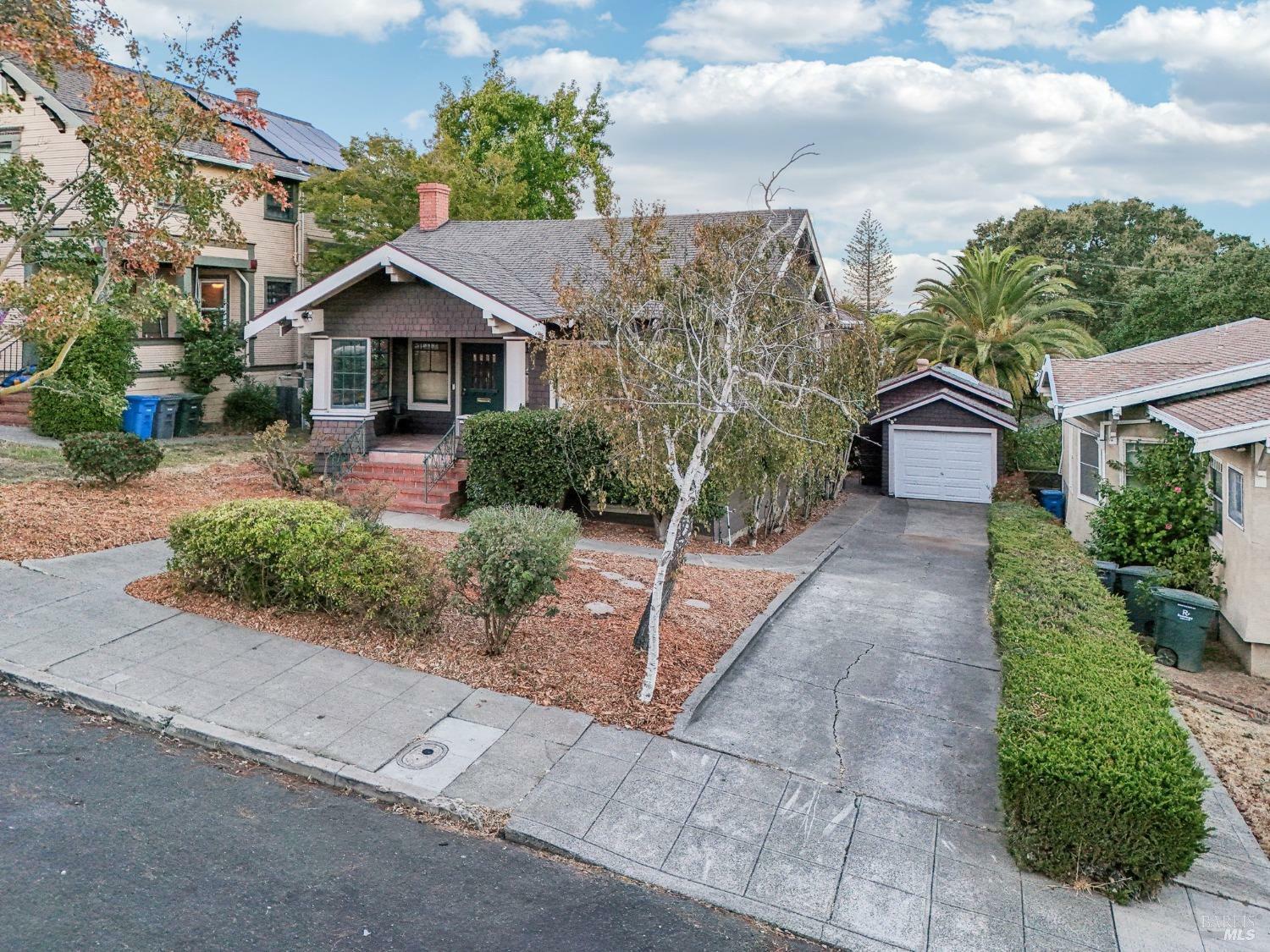 Property Photo:  828 Capitol Street  CA 94590 