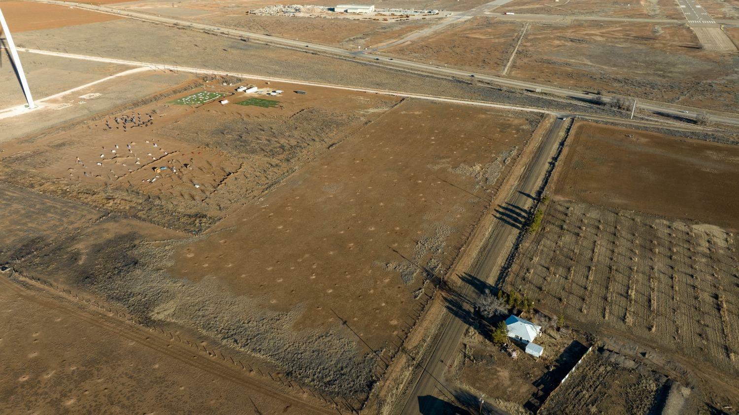 Property Photo:  2114 County Road 1200  TX 79407 