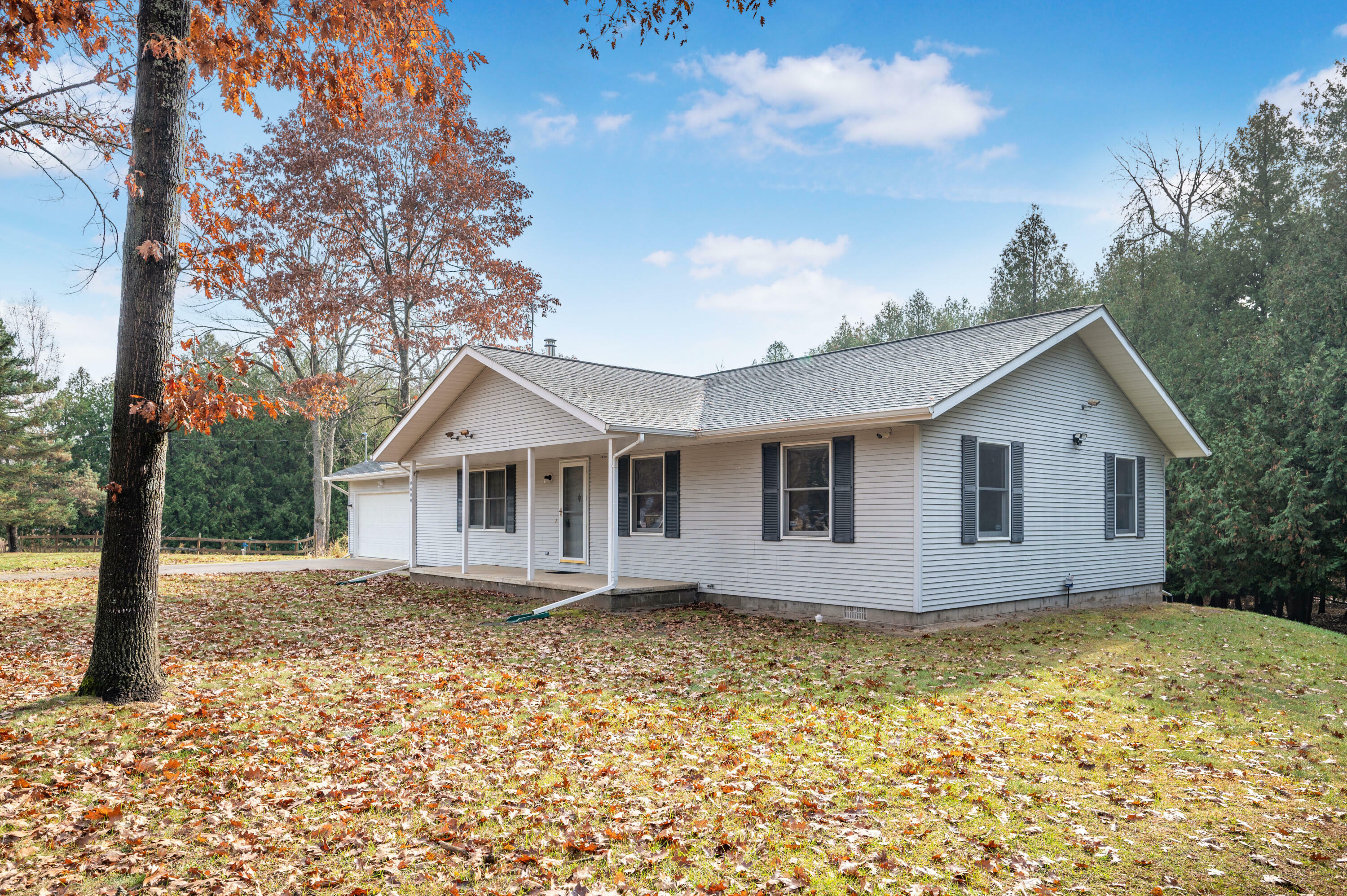 10600 E Cranberry Lake Road  Gladwin MI 48624 photo