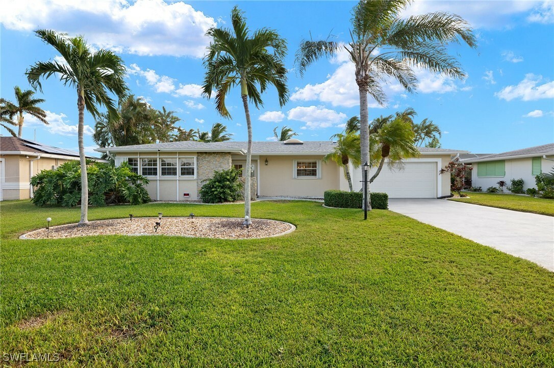 1712 SE 28th Street  Cape Coral FL 33904 photo