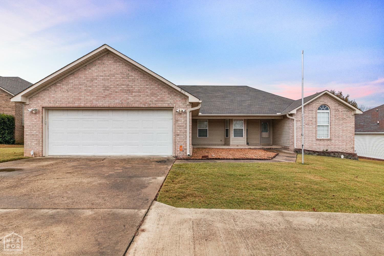 Property Photo:  917 Paragould Drive  AR 72405 