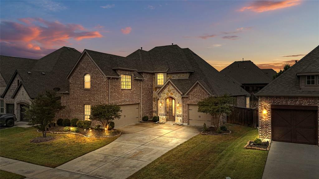 Property Photo:  7901 Weatherford Trace  TX 75071 