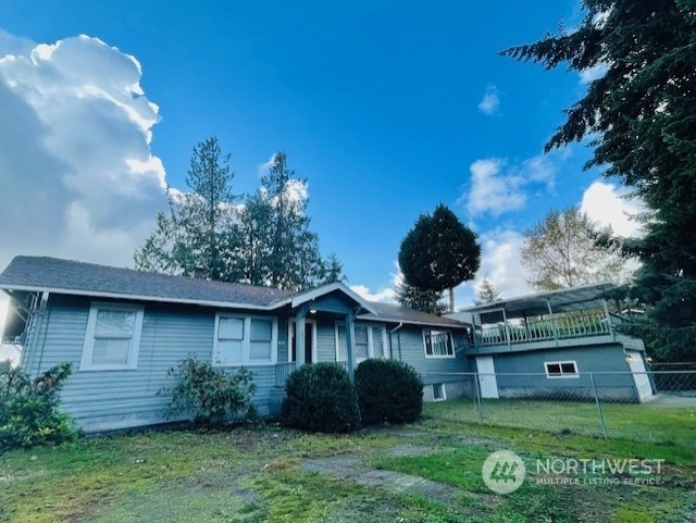 Property Photo:  5521 S Wallace Street  WA 98178 