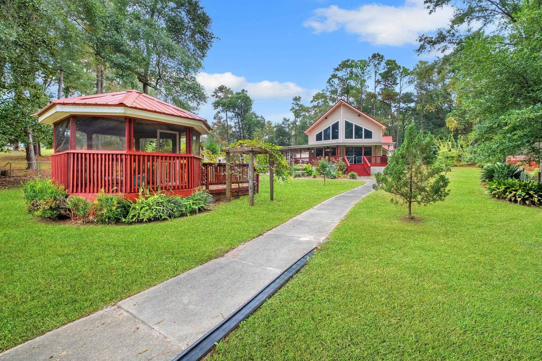 Property Photo: 2875 Cooks Landing Road FL 32351
