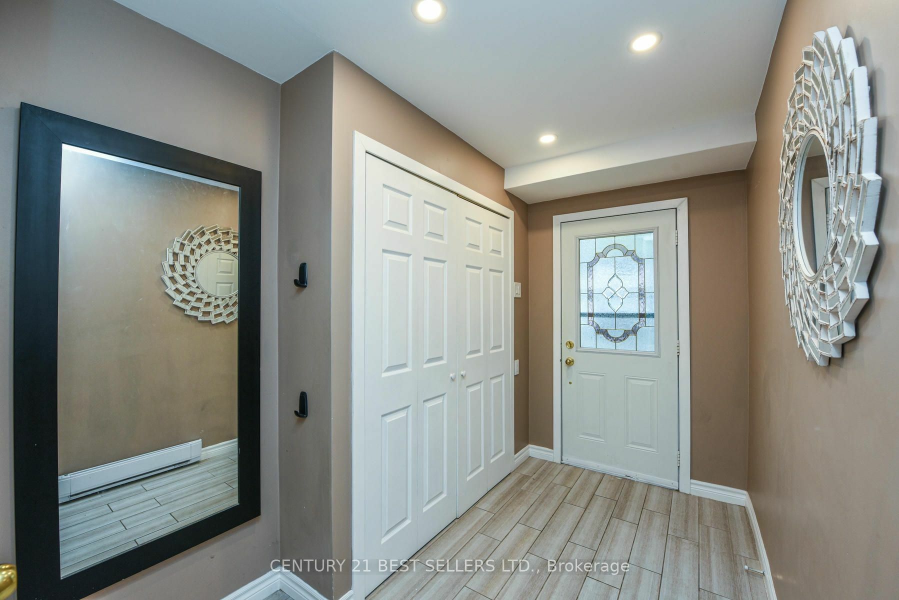 Property Photo:  180 Mississauga Valley Blvd 7  ON L5A 3M2 