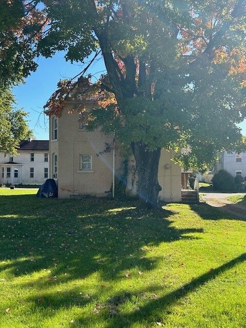 Property Photo: 309 Phillips St PA 16101