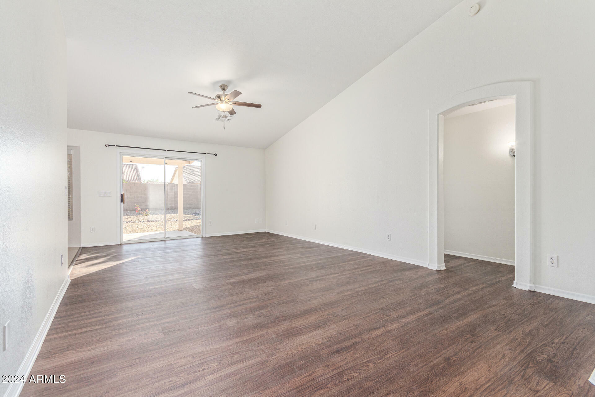 Property Photo:  10527 W Ross Avenue  AZ 85382 