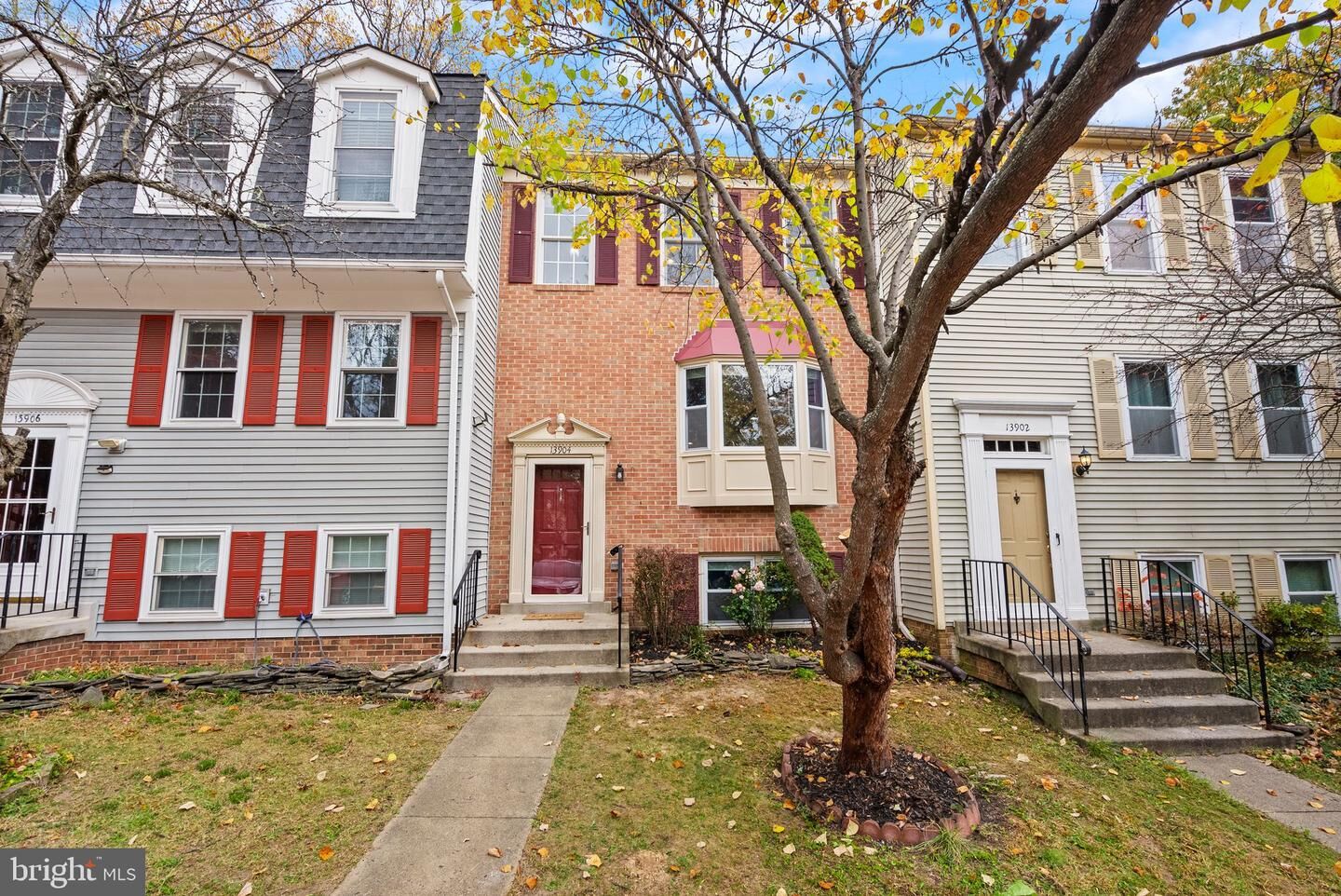 Property Photo:  13904 Woods Run Court  VA 20121