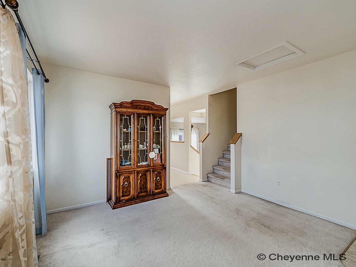 Property Photo:  4801 Long Branch Loop  WY 82001 