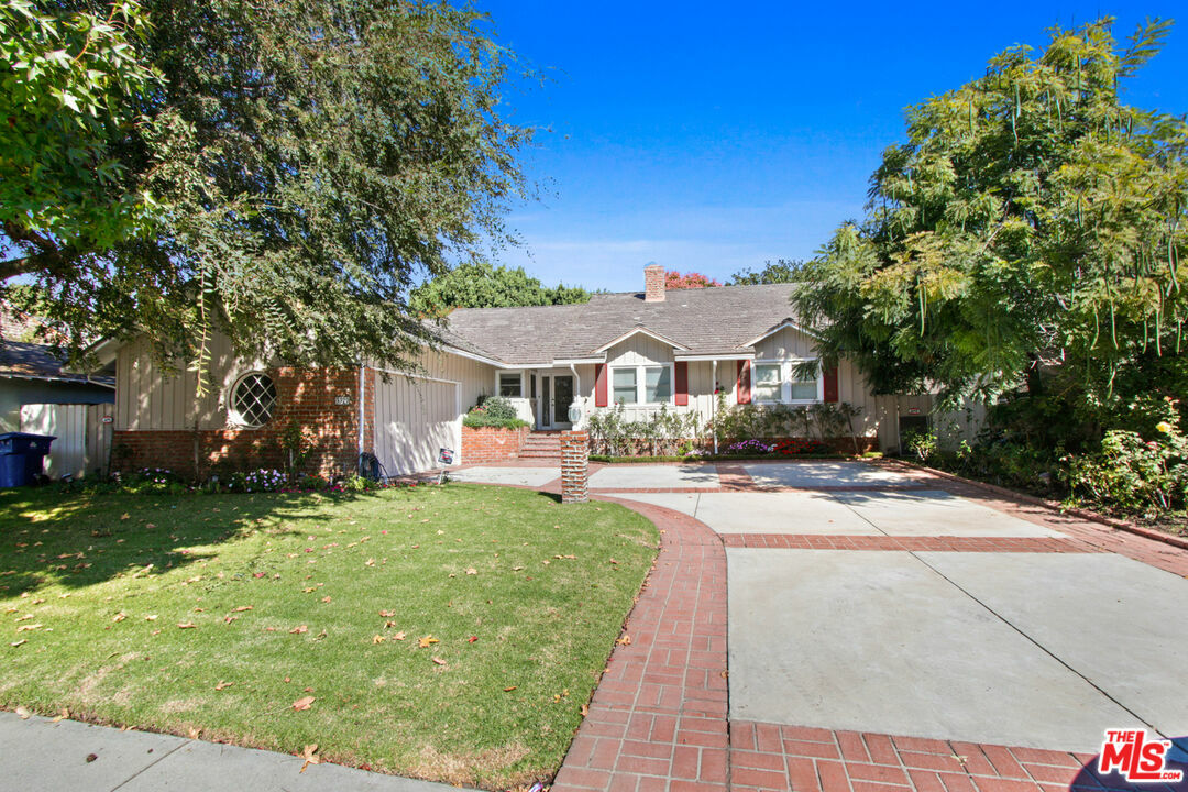 Property Photo:  3320 Patricia Ave  CA 90064 