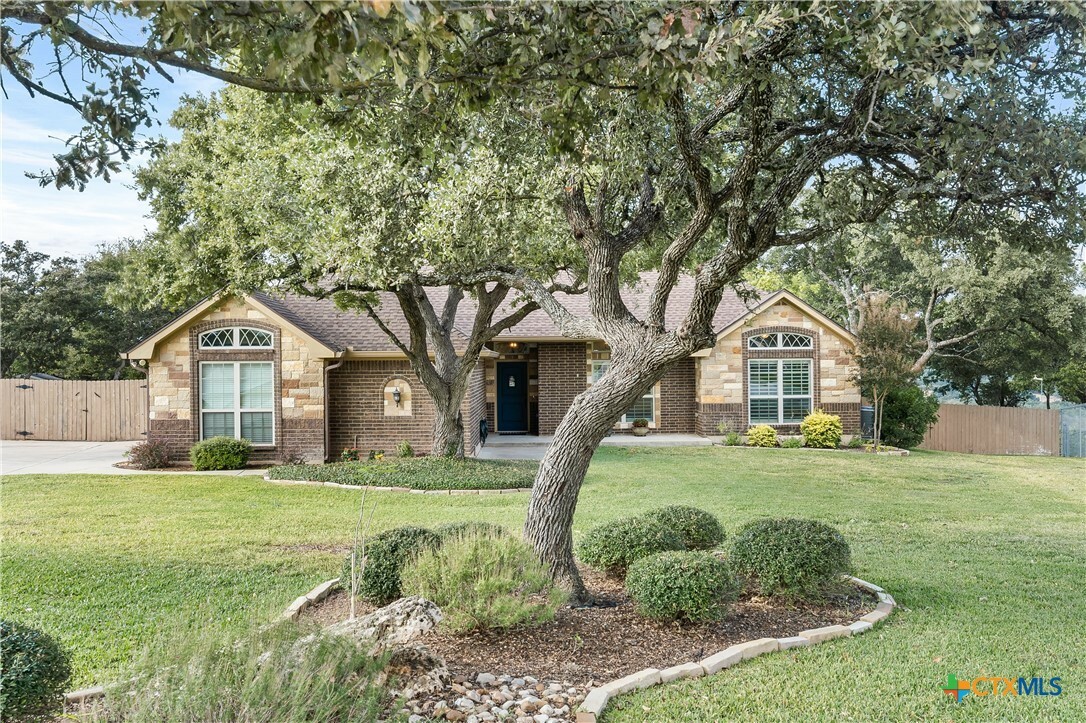 Property Photo:  333 Presa Drive  TX 76571 