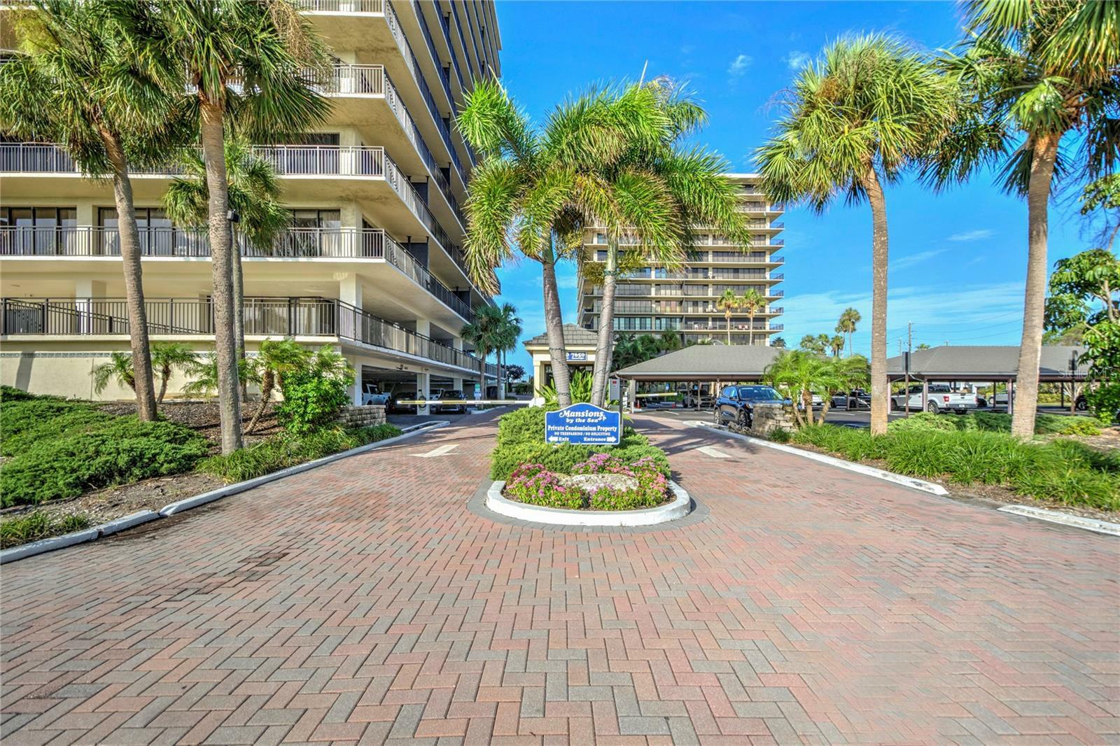 Property Photo:  7600 Bayshore Drive 606  FL 33706 