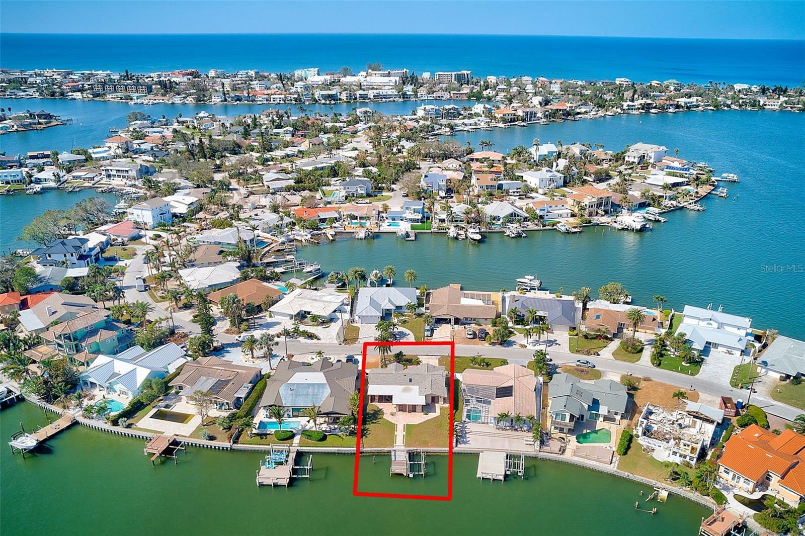 Property Photo:  475 Harbor Drive N  FL 33785 