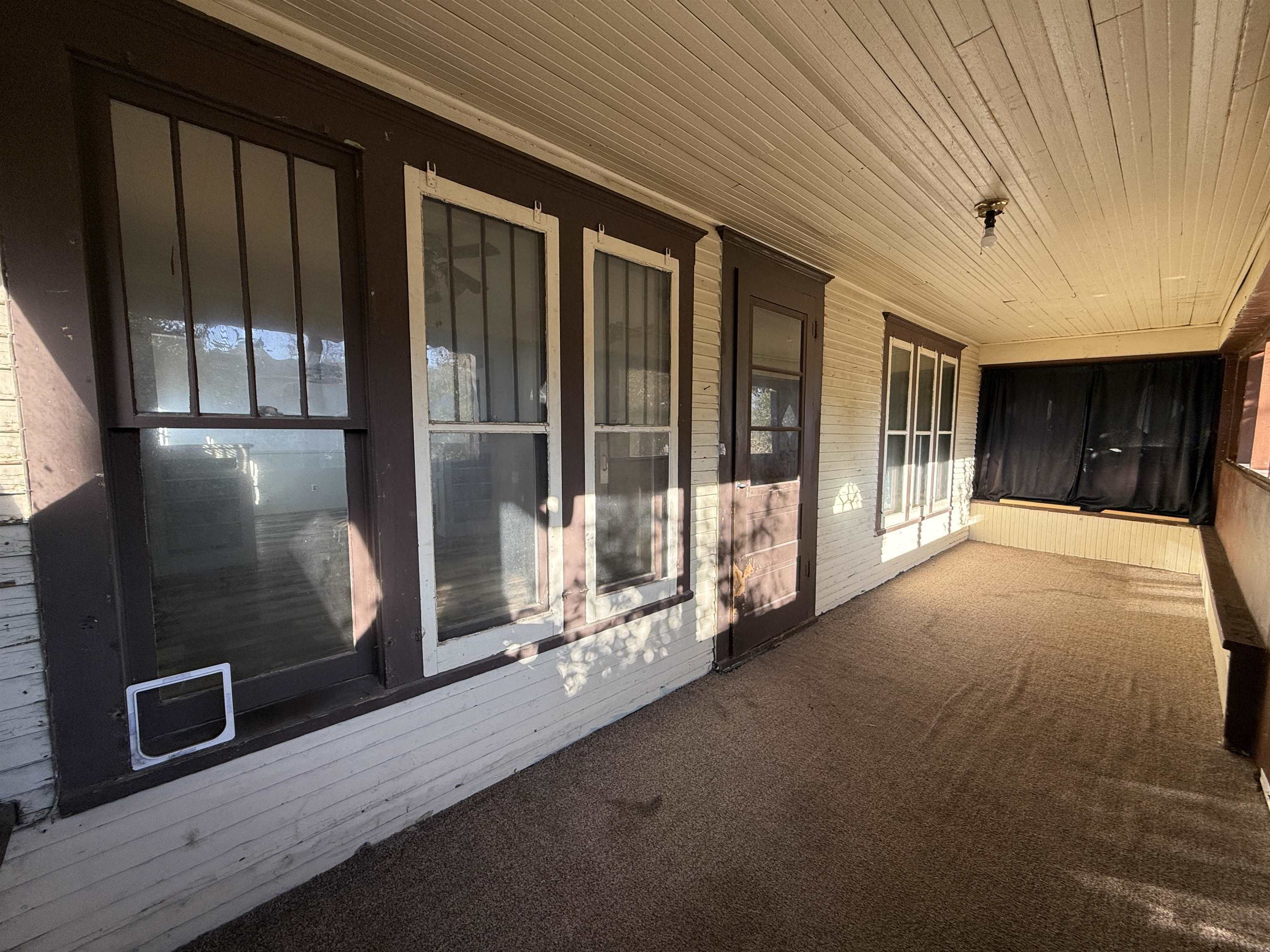 Property Photo:  22 6th Ave NW  ND 58703 