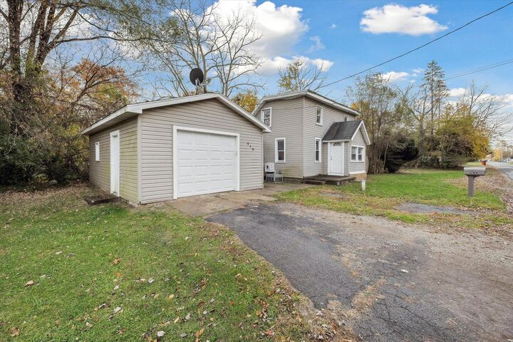 Property Photo: 413 Seventh Street MI 49254