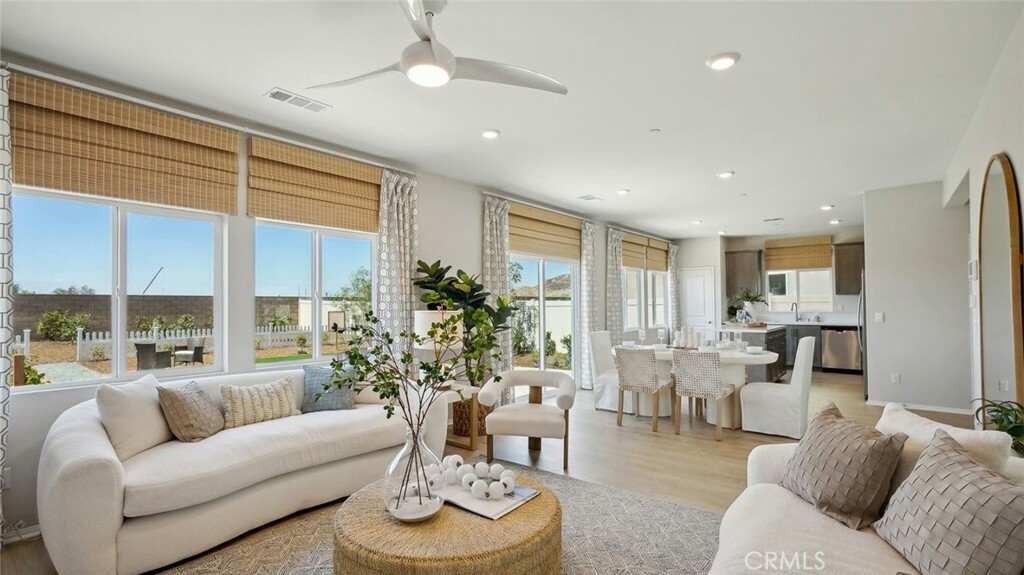 Property Photo:  31392 Sycamore Leaf Drive  CA 92596 