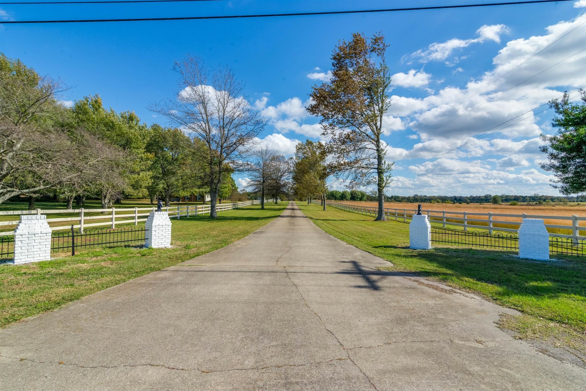 Property Photo: 3124 Hwy 231 North TN 37160