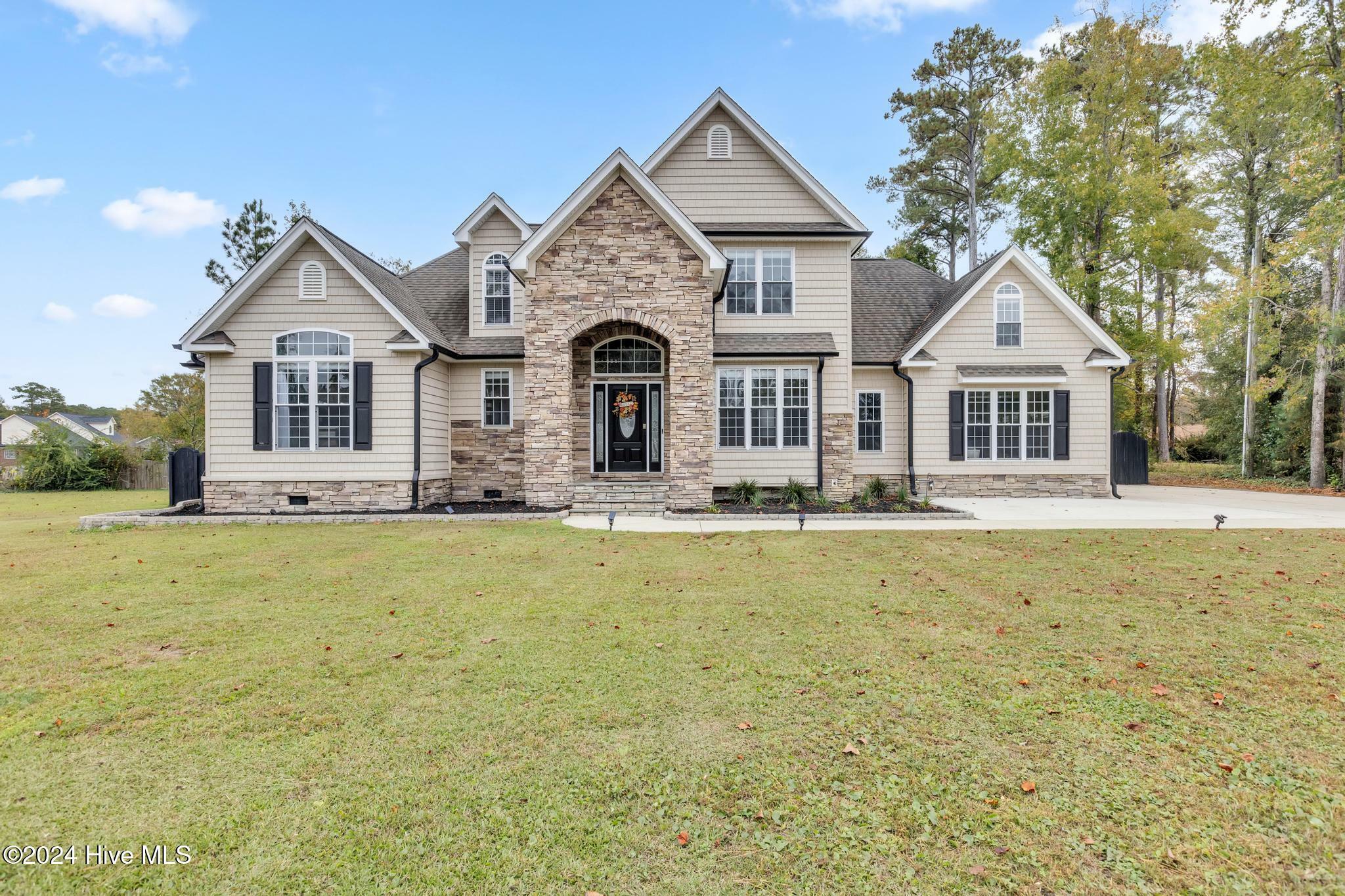 Property Photo:  2350 Country Club Road  NC 28546 