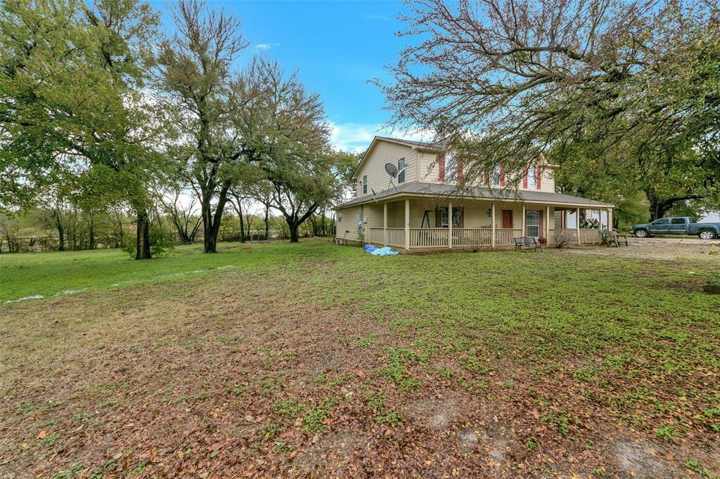 Property Photo: 1006 East Drive TX 76426