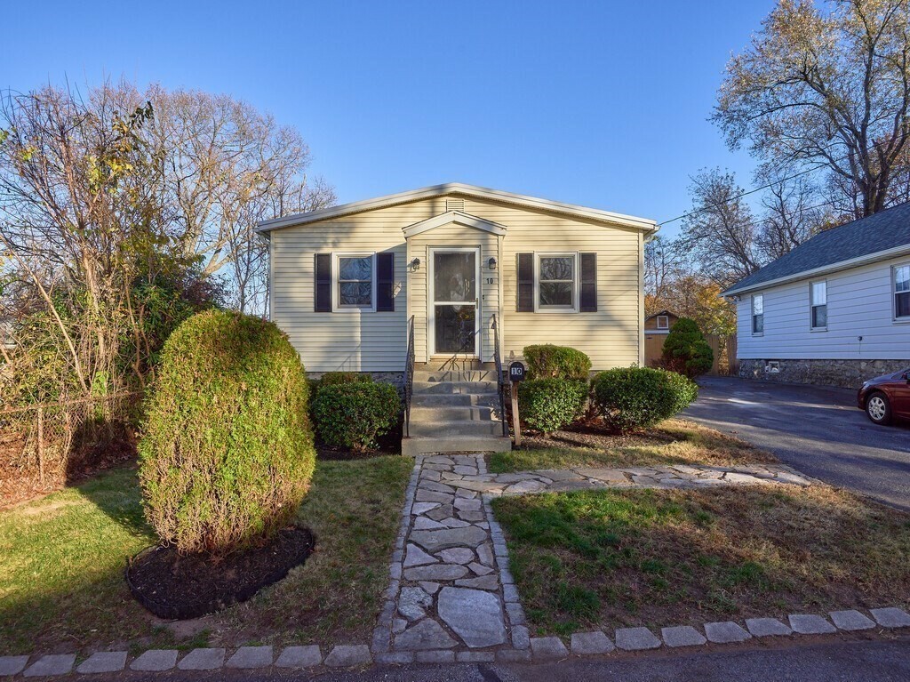 Property Photo: 10 Ackerman Rd MA 01527