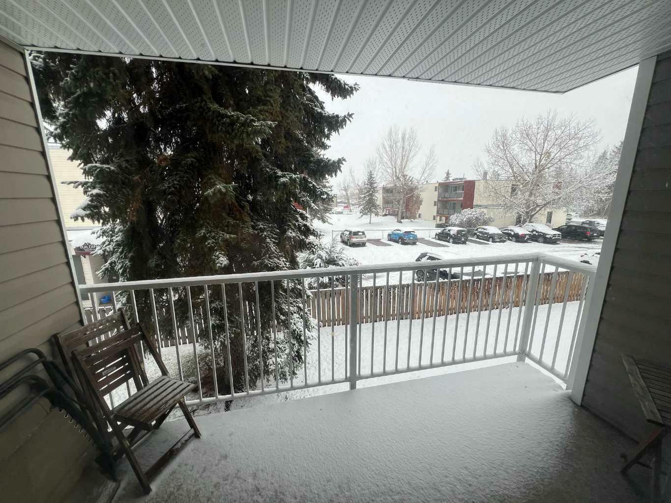 Property Photo:  7164 Parke Avenue 204  AB T4P 1M9 