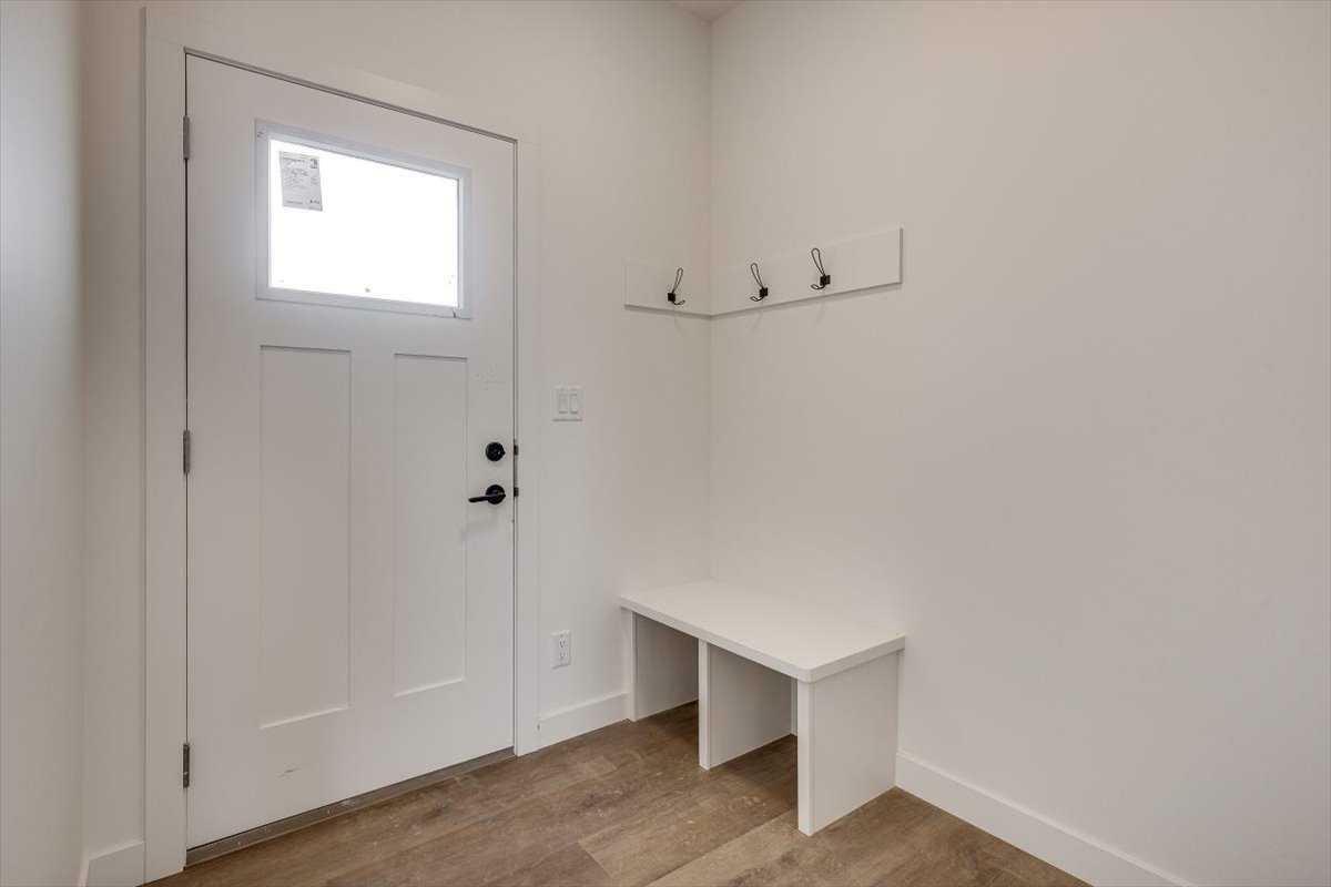 Property Photo:  2 A Evergreen Way  AB T4P 3H1 