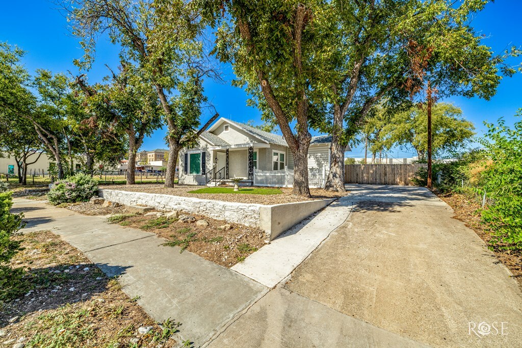 Property Photo:  128 E Concho St  TX 76903 