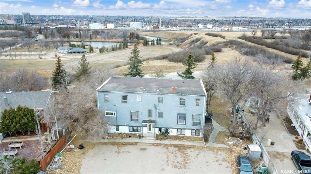 Property Photo:  680 Aldersgate Street  SK S6H 6A4 