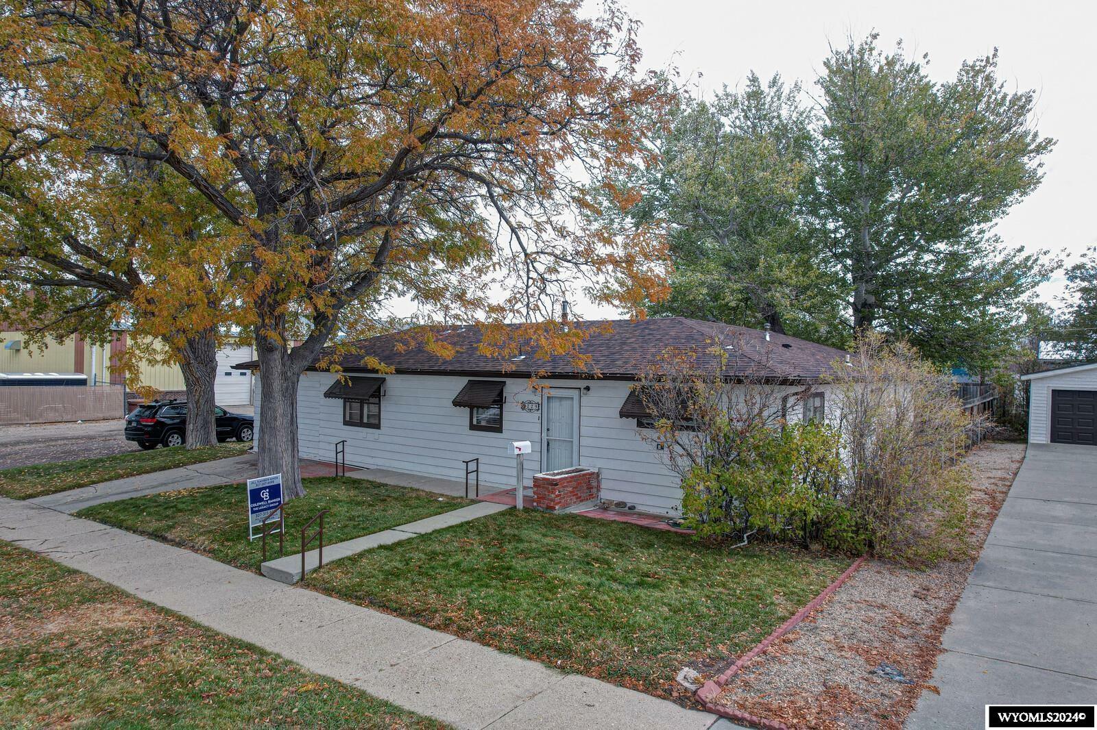 Property Photo:  229 N Kenwood  WY 82601 