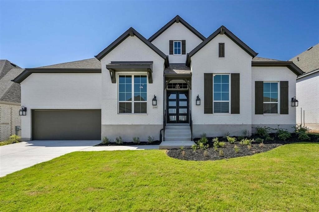 Property Photo: 1300 Firebush Road TX 78641