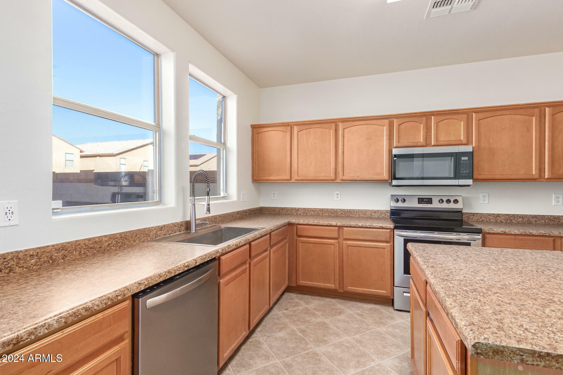 Property Photo:  46040 W Belle Avenue  AZ 85139 