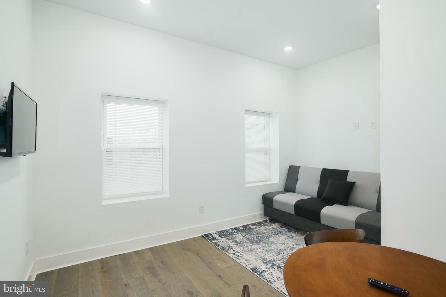 Property Photo:  3127 Richmond Street 3  PA 19134 