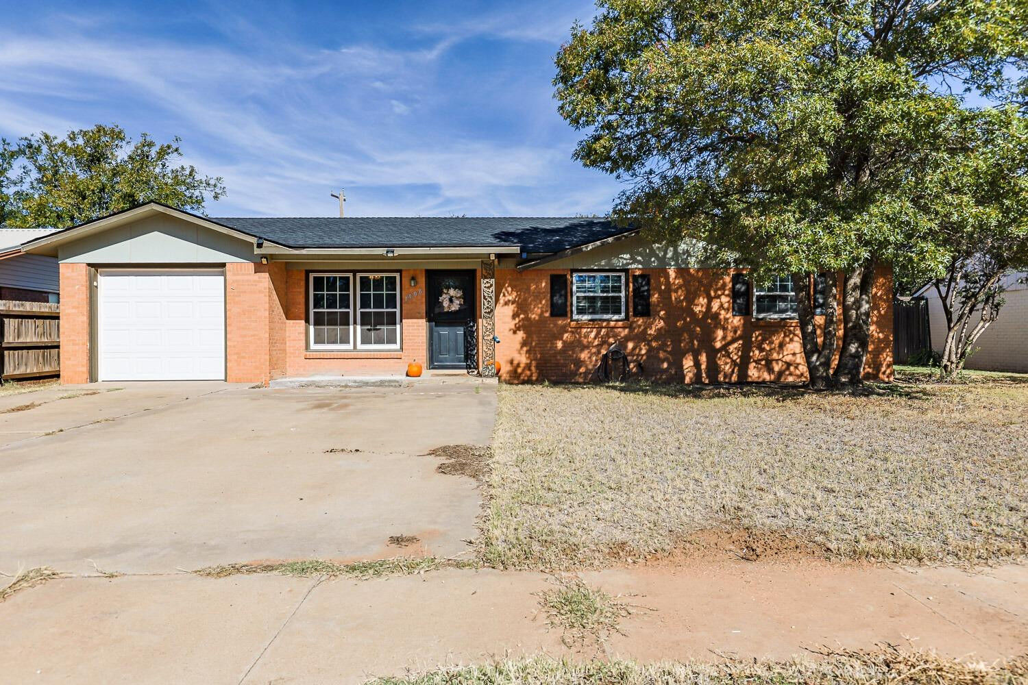 Property Photo:  1906 N 8th  TX 79373 