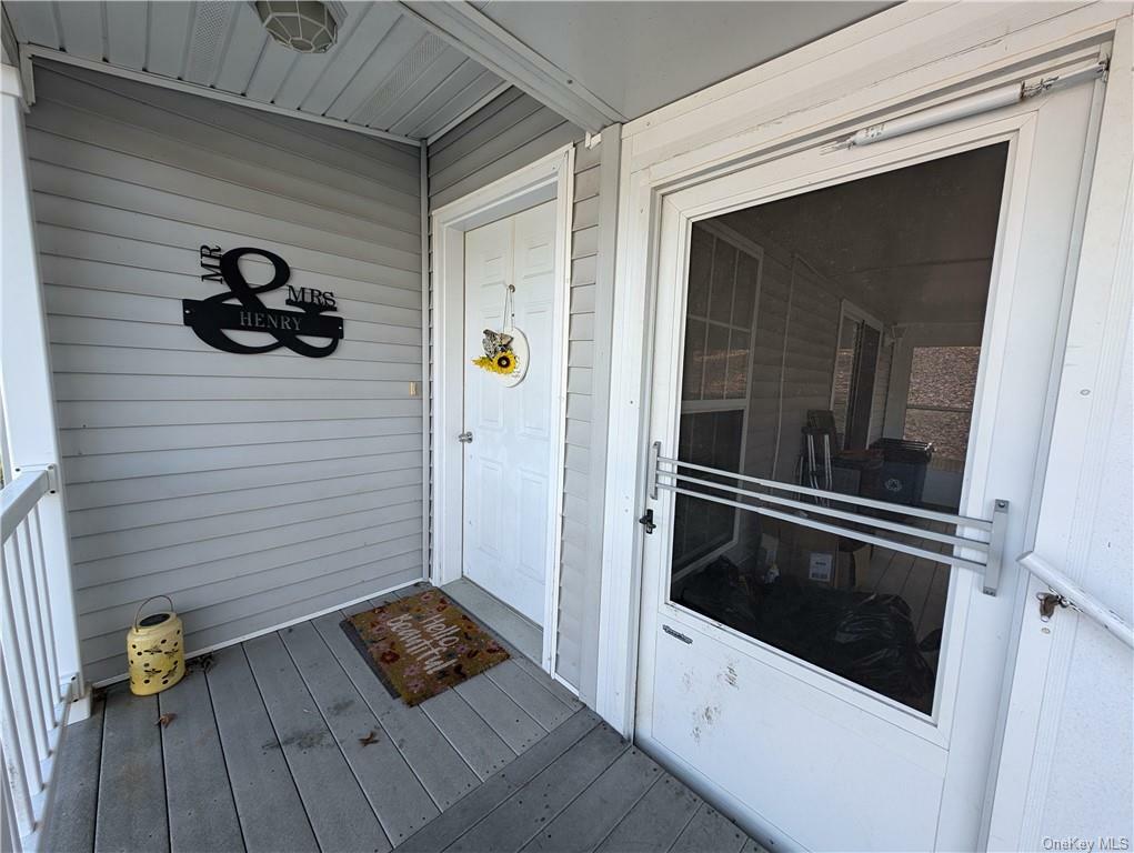 Property Photo:  117 Brittany Terrace 117  NY 12575 