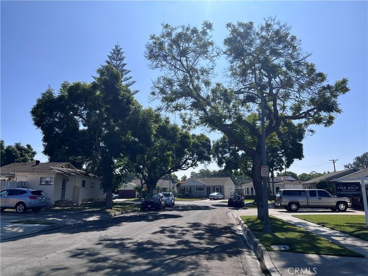 Property Photo:  3478 Shipway Avenue  CA 90808 