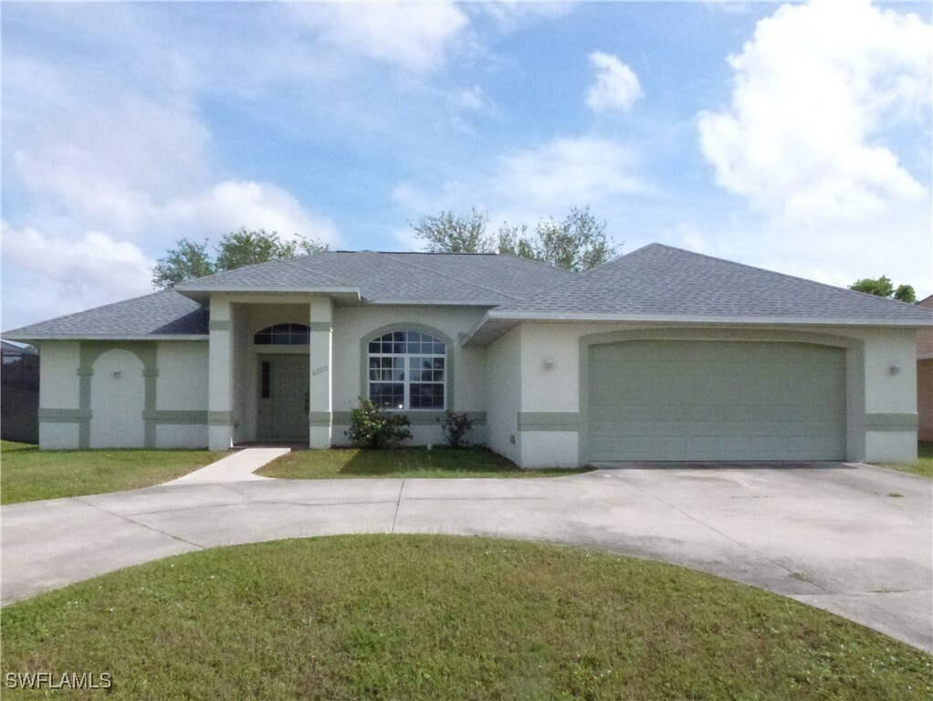 Property Photo: 4703 Agualinda Boulevard FL 33914