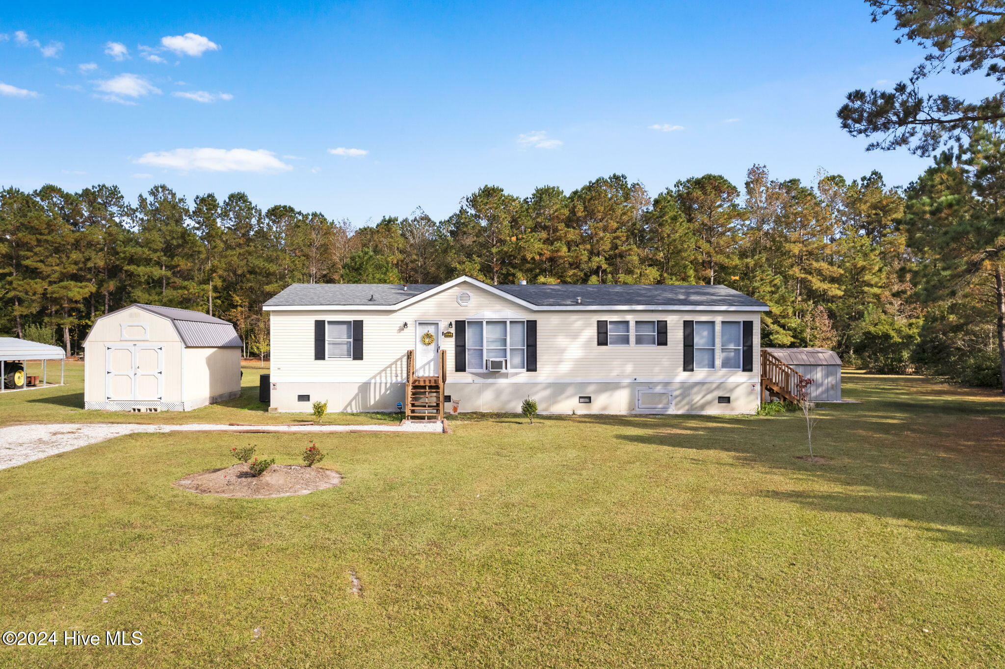 Property Photo:  2260 Mill Drive NW  NC 28420 