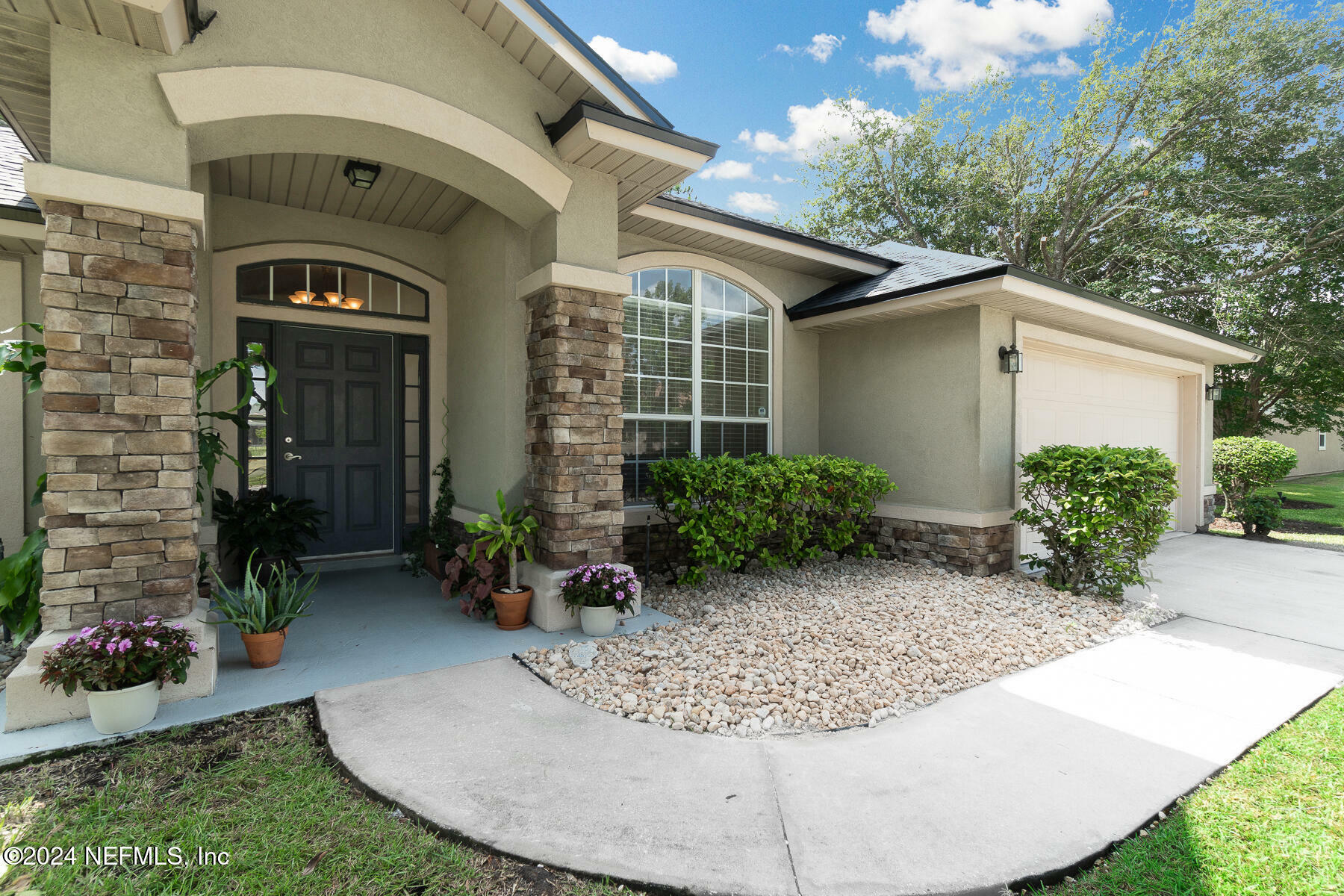 Property Photo:  9504 Adelaide Drive  FL 32244 