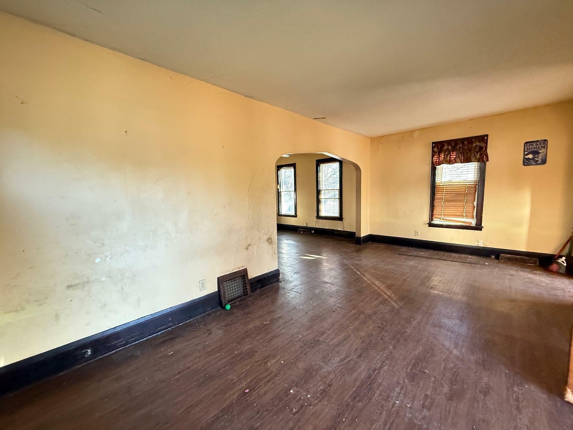 Property Photo:  3322 Lyndale Avenue N  MN 55412 