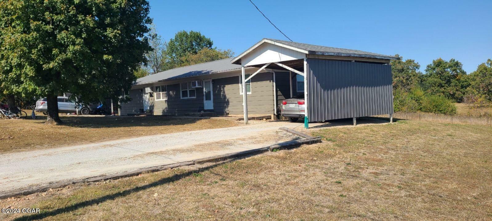 10096 Evergreen Drive  Cassville MO 65625 photo