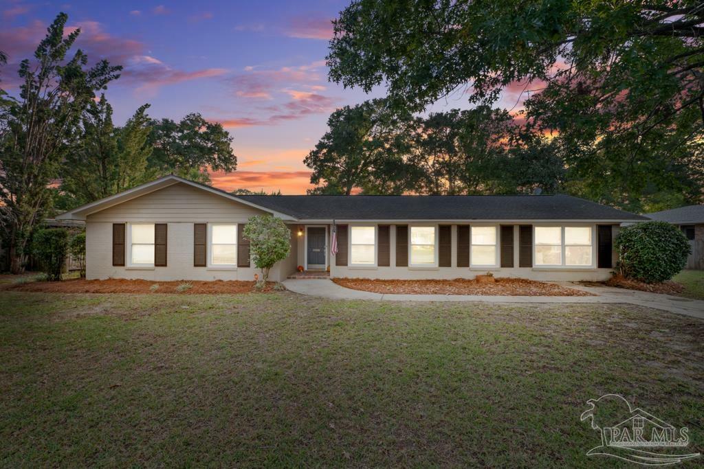 Property Photo:  3847 Dunwoody Dr  FL 32503 