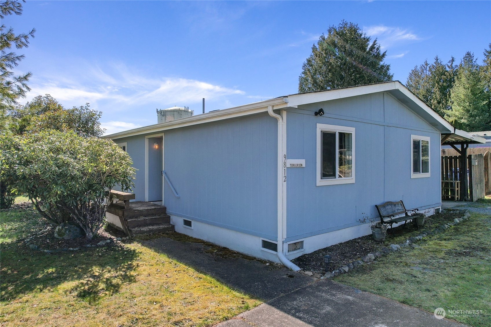 Property Photo:  9812 189th St E  WA 98375 