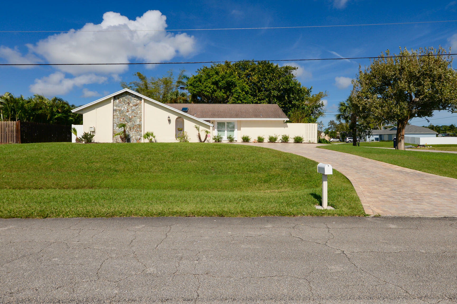 391 SE Pisces Terrace  Port Saint Lucie FL 34984 photo