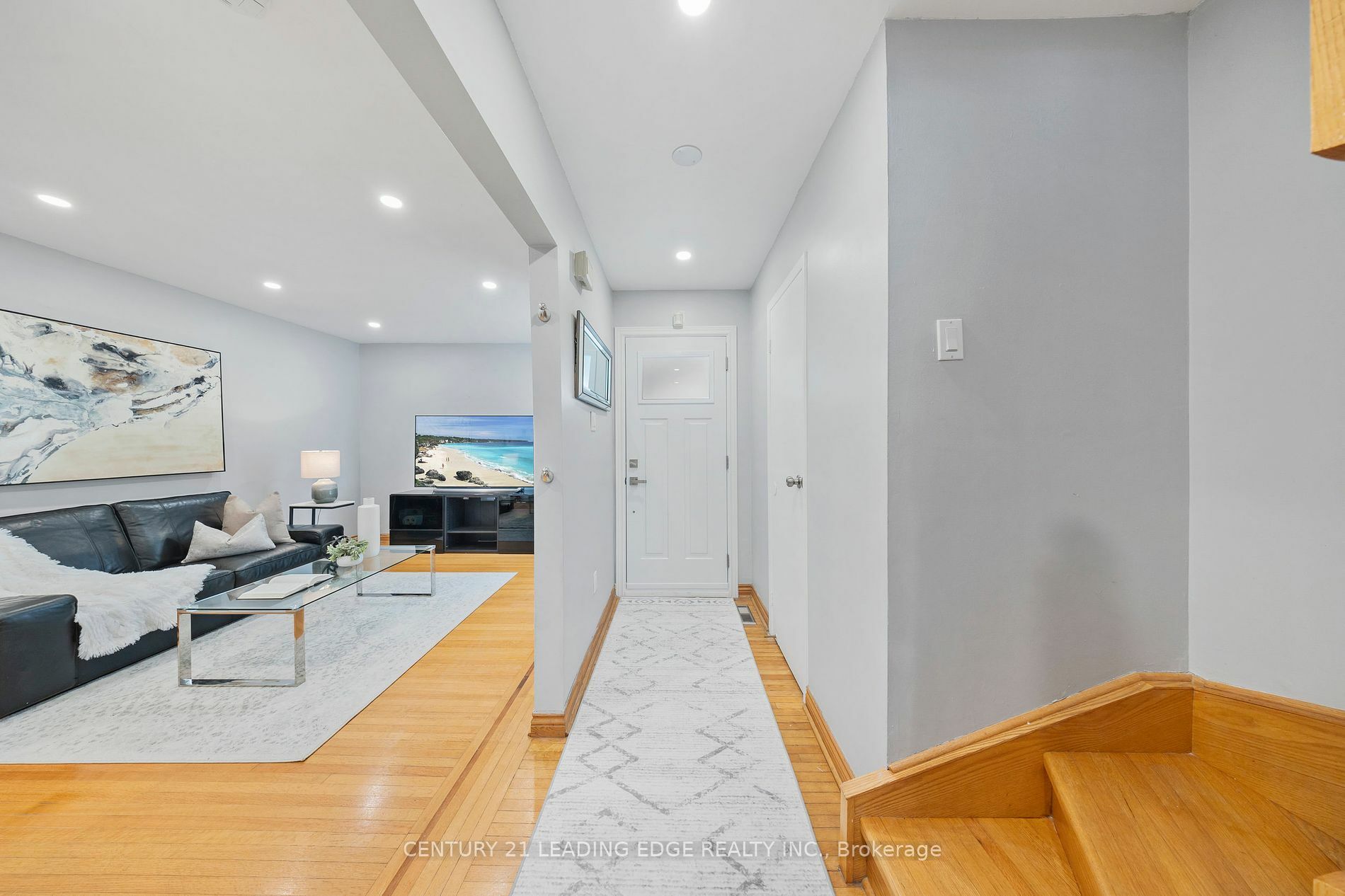 Property Photo:  47 Peachtree Pl  ON L4K 2C4 