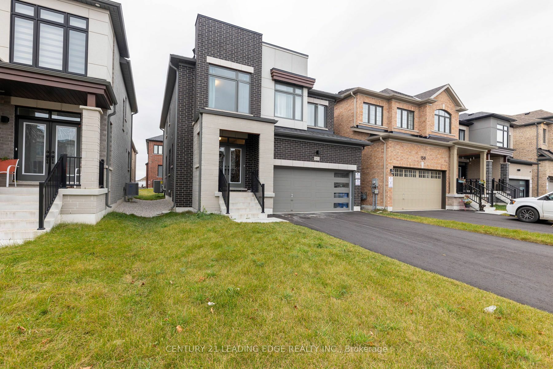 163 Fallharvest Way  Whitchurch-Stouffville ON L4A 0R8 photo