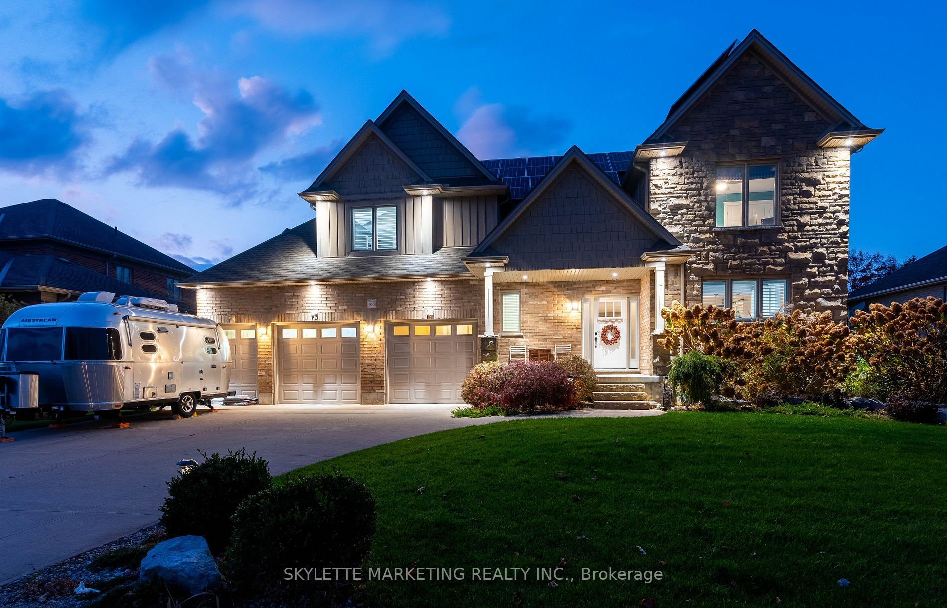 Property Photo: 536 Juliana Dr ON N0L 1W0
