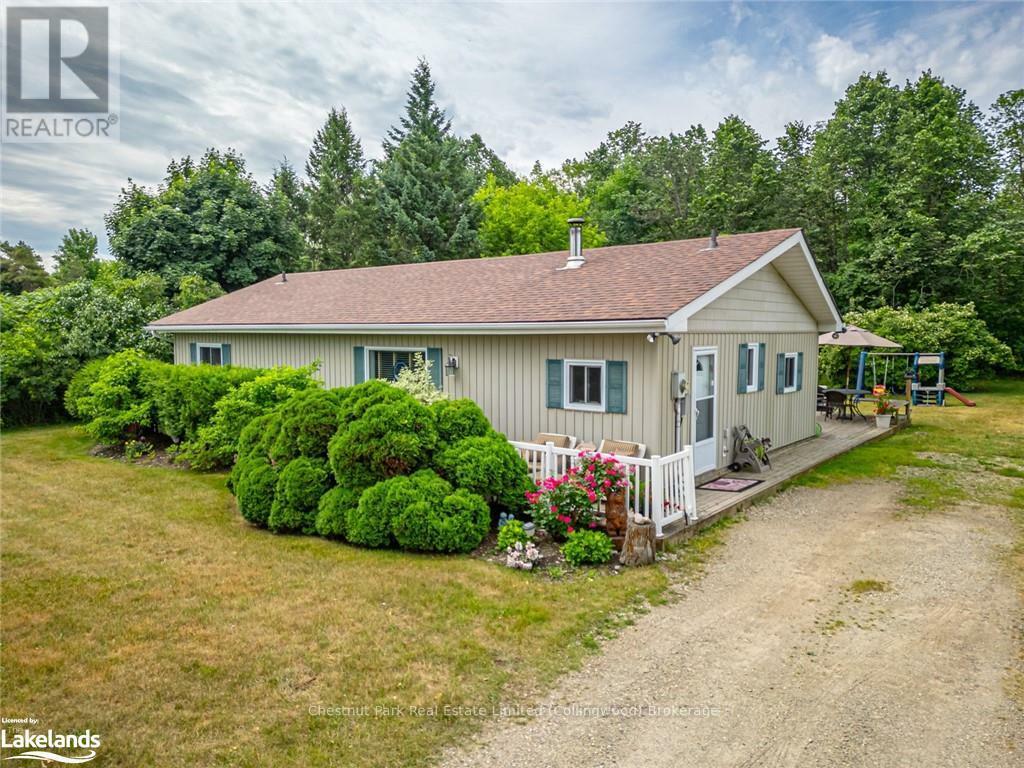 Property Photo:  209548 Highway 26  ON L9Y 0T1 