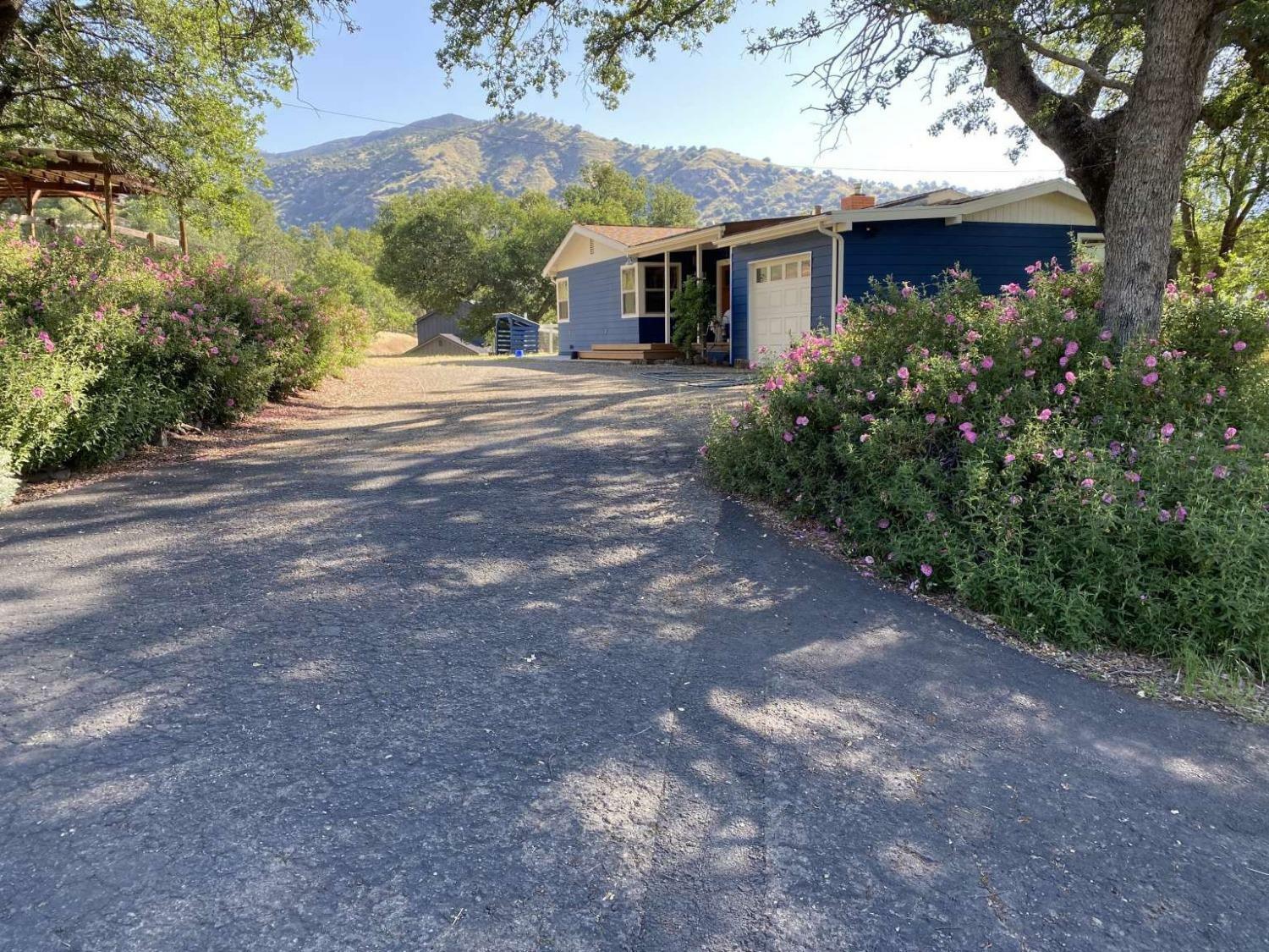 Property Photo:  43545 Kaweah River Drive  CA 93271 